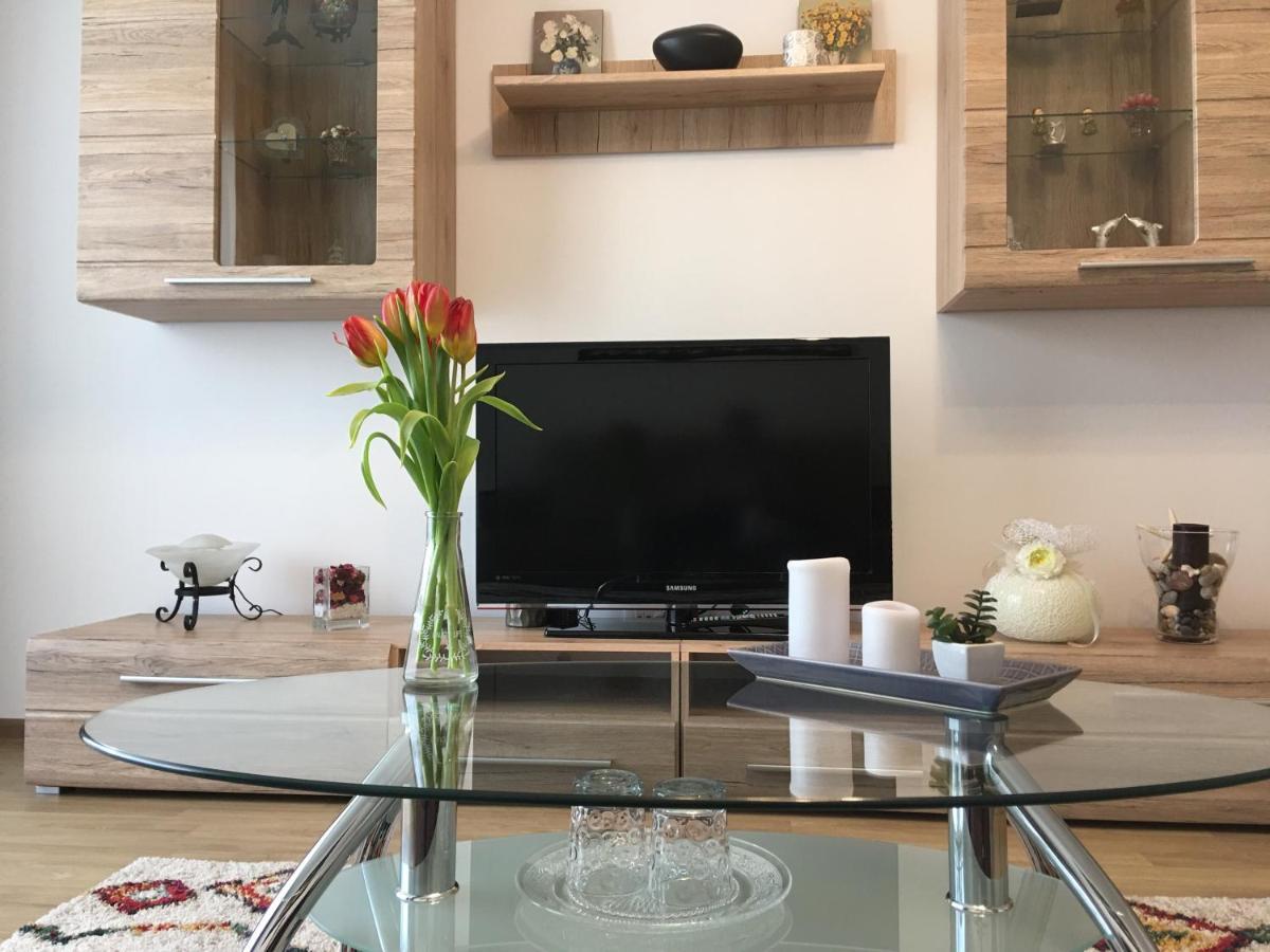 Elegantza Suites Braşov Esterno foto