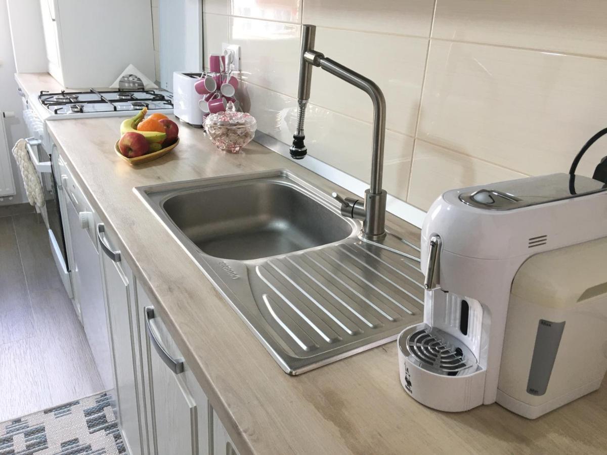 Elegantza Suites Braşov Esterno foto