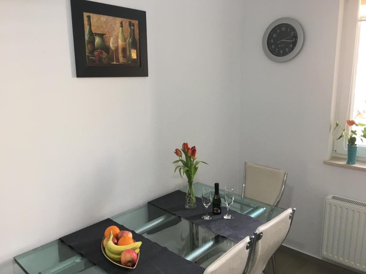 Elegantza Suites Braşov Esterno foto