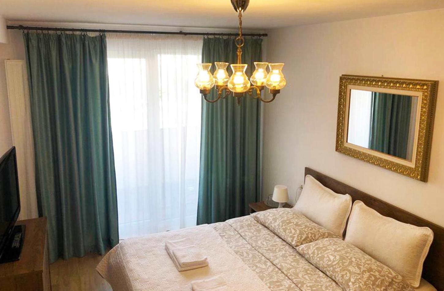 Elegantza Suites Braşov Esterno foto